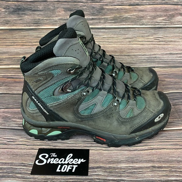 salomon gore tex hiking boots women's